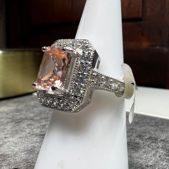 Ring Bomb Party Ring, size 7, light peach stone silver color band, CZ looking - Picture 4 of 5